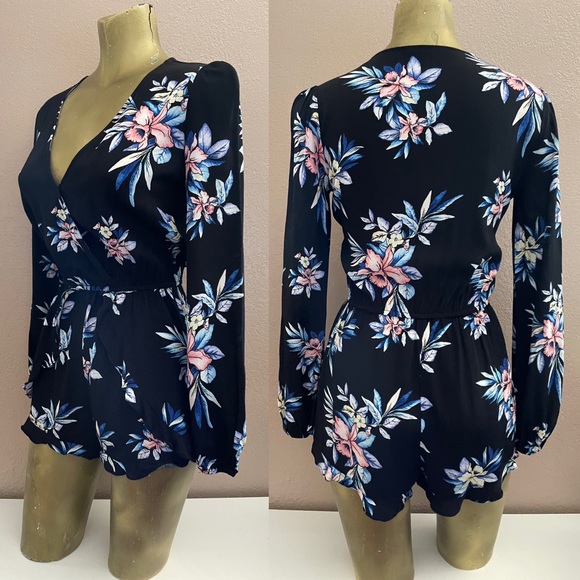 Cute Black Ruffle Leg Tropical FLORAL ROMPER Playsuit Medium - Picture 1 of 9